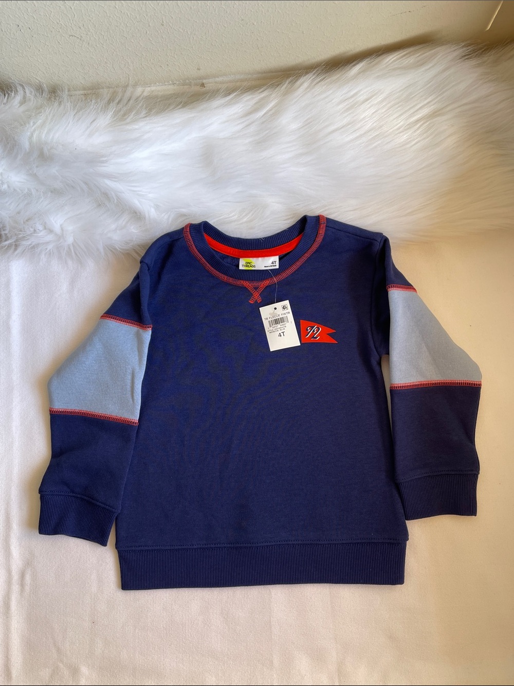 Epic Threads Boys Brave and Strong Long Sleeves Sweatshirt Brand New With Tags.